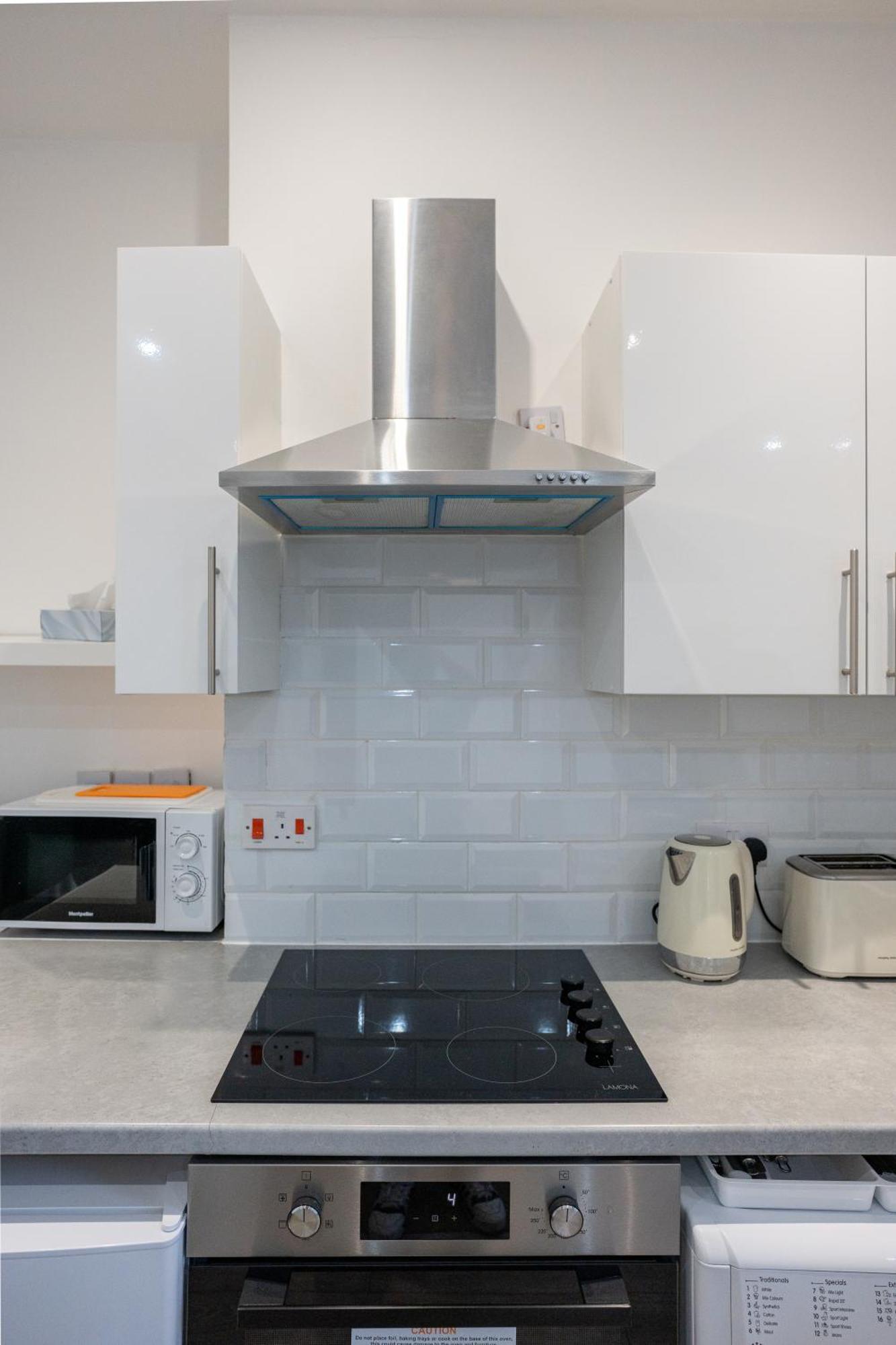 Beautiful Studio Flat In Hackney Next To Overground Station Londra Exterior foto